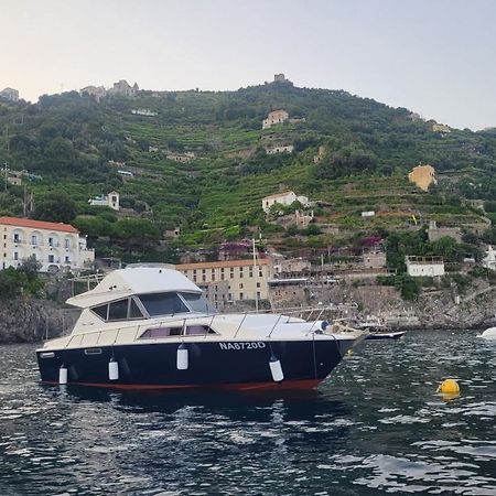 Salerno Yacht Hotel ภายนอก รูปภาพ