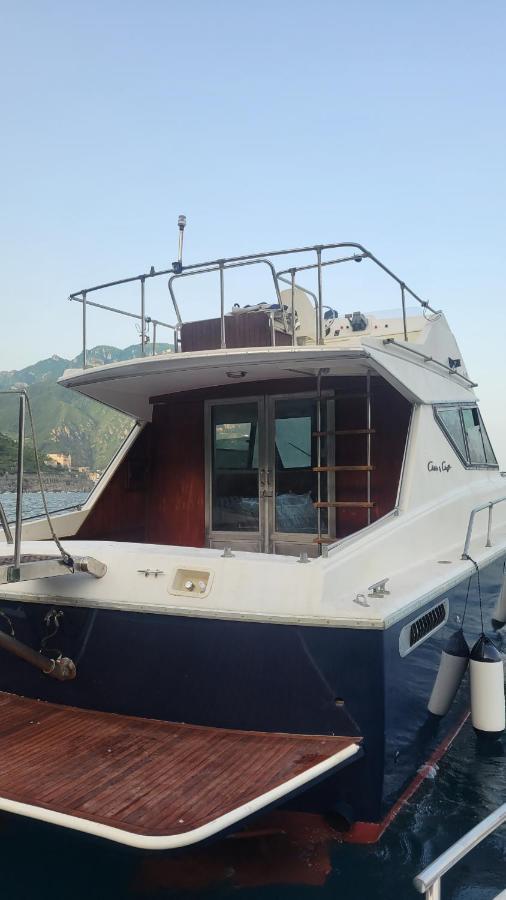 Salerno Yacht Hotel ภายนอก รูปภาพ